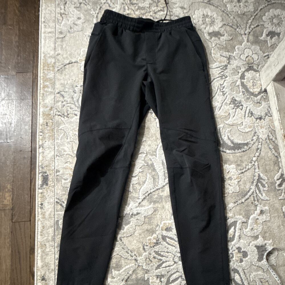 Lululemon Men’s Black Training Pants Size Small Drawstring Waist Snap Hem